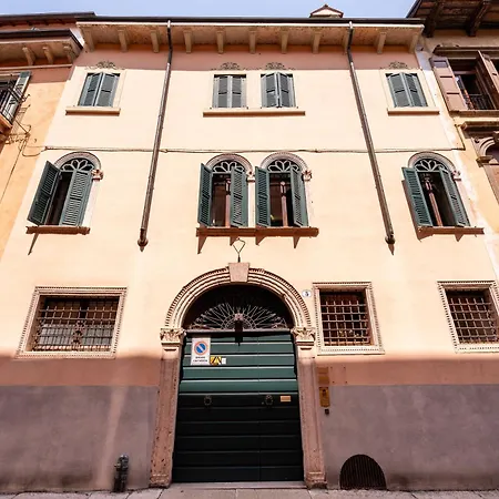 Garconniere Verona