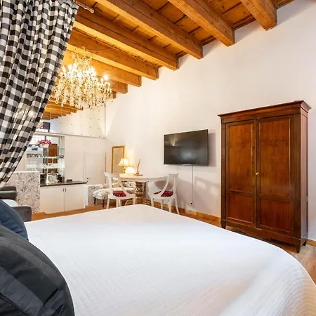 Garconniere Verona